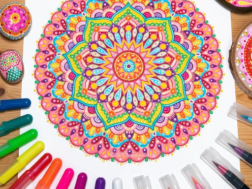 Play Mandala Pages Game