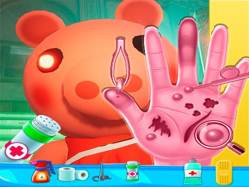 Play Piggy Hand Doctor Game